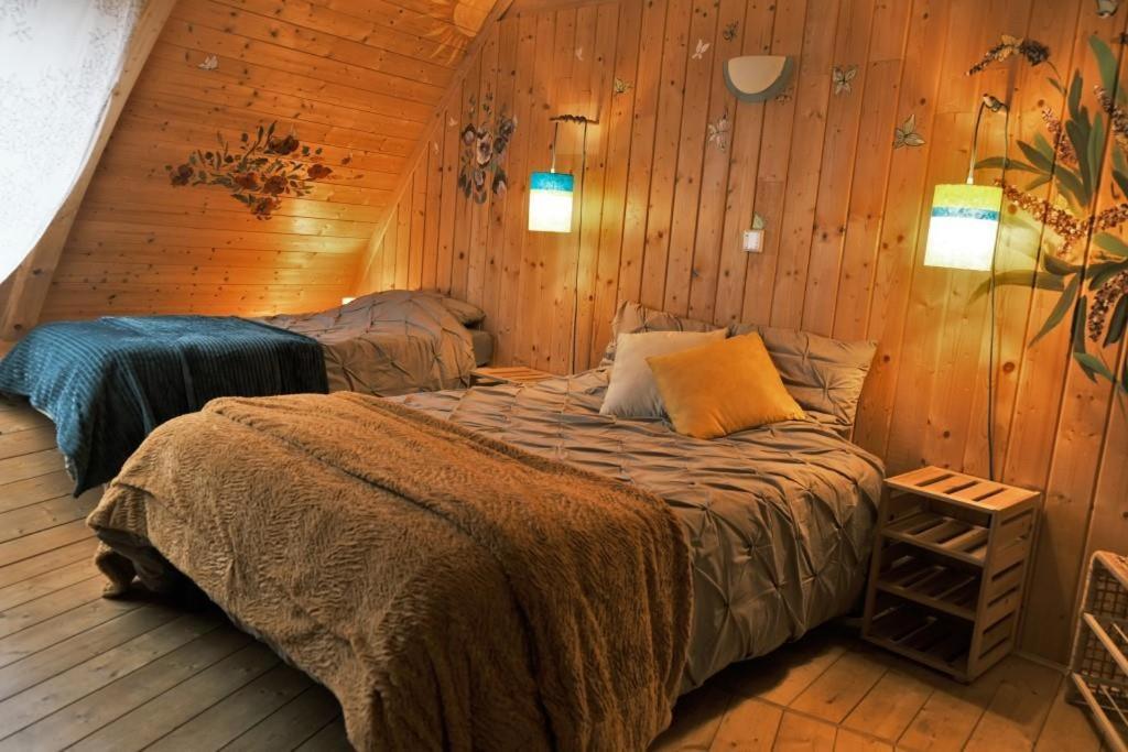 Au-Dela Des Nuages, Maison D'Hotes Insolite & Spa Aubessagne Екстер'єр фото