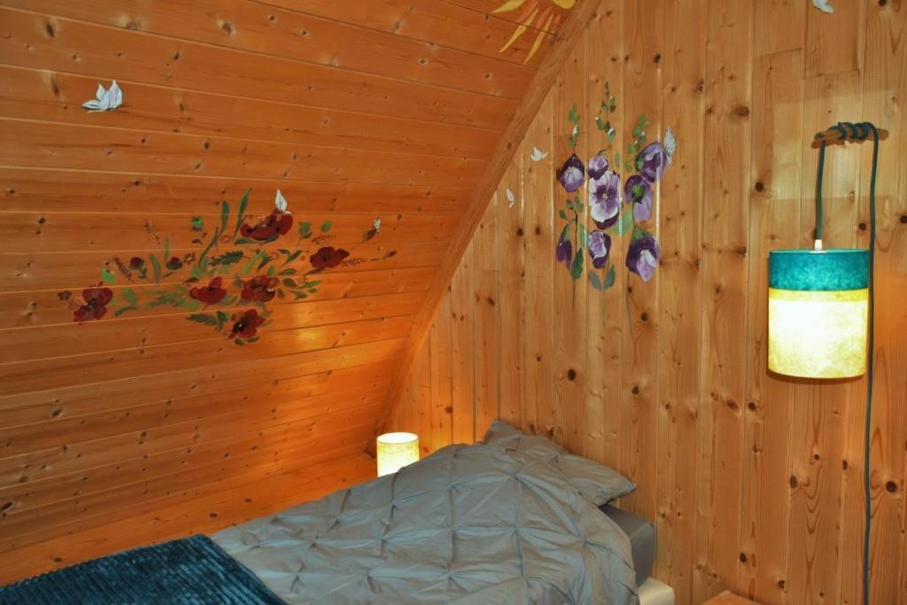Au-Dela Des Nuages, Maison D'Hotes Insolite & Spa Aubessagne Екстер'єр фото